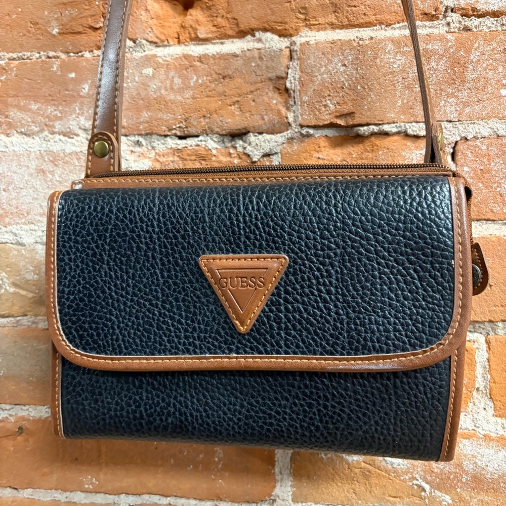 Vintage GUESS Black & Brown Pebbled Leather Crossbody Shoulder Bag Purse Women’s